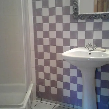 Dwupoziomowe Agroturystyka- Dorado-puszcza Kampinoska Apartment *